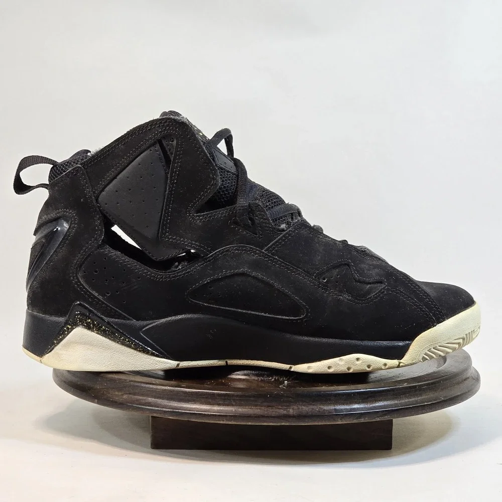 Jordan True‎ Flight Shoes Mens Size 7Y Black Gold 343795-026 Basketball Sneakers